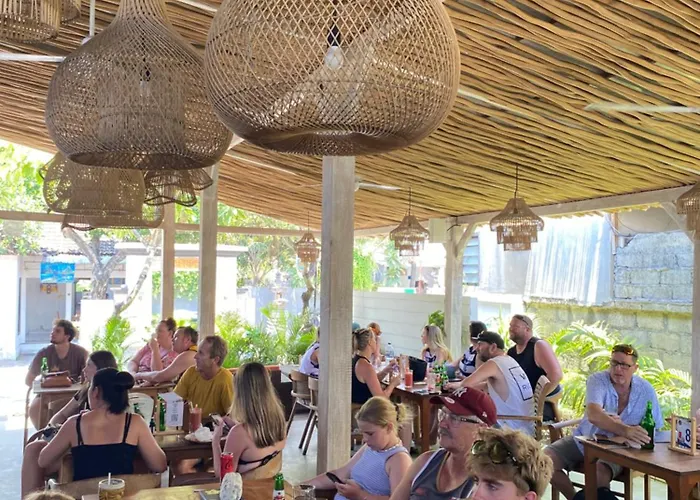 Danys House At Tiki Bar And 2*